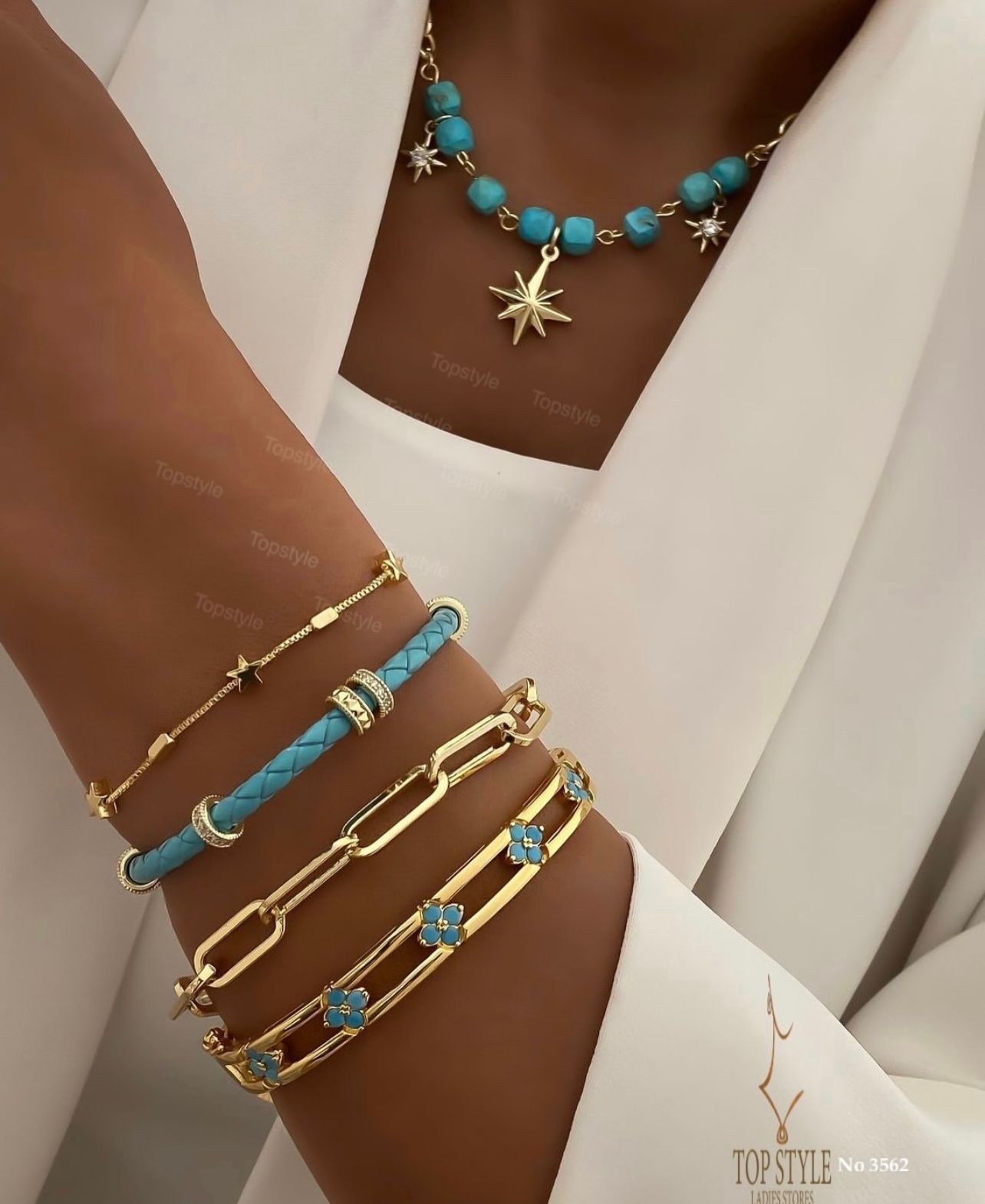 Turquoise necklace and bracelet set
